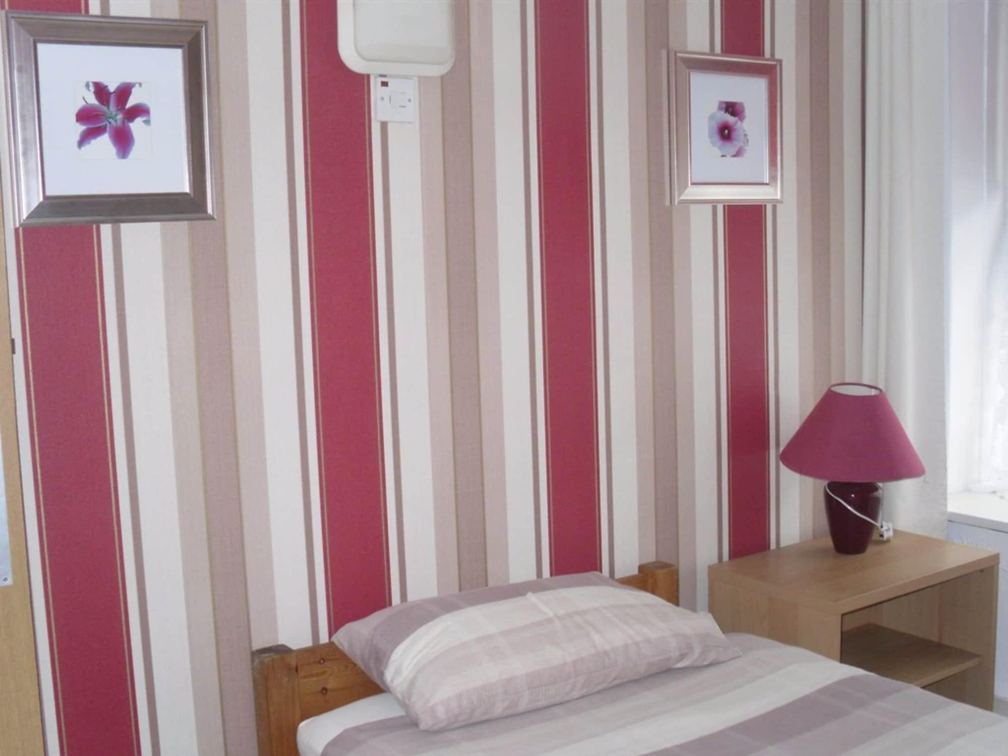 Llanion Lodge Saint Florence Buitenkant foto